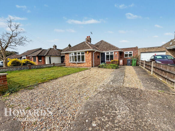 3 bed property, in Green Lane, £375,000