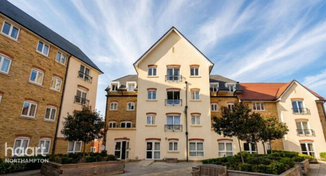 2 bed property, in Narrow Lane, £110,000