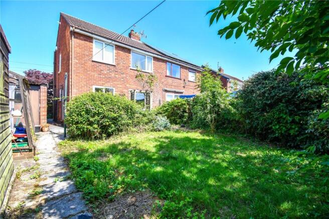 3 bed property, in Ullswater Road, £200,000
