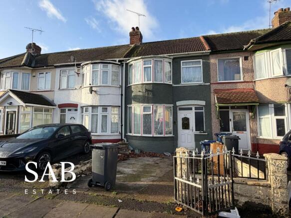2 bed property, in Rutland Road, £295,000