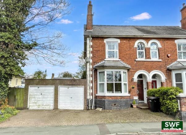 3 bed property, in Finchfield Road, £350,000