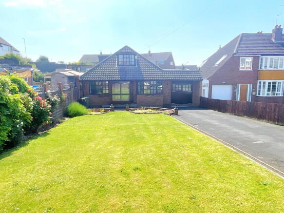 4 bed property, in Hagley Road, £420,000