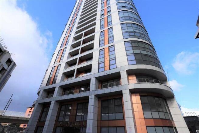 1 bed property, in Northill Apartments, £160,000