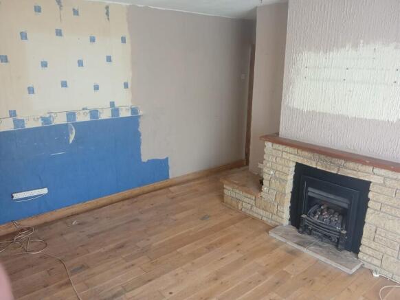 4 bed property, in Rennie Avenue, £170,000