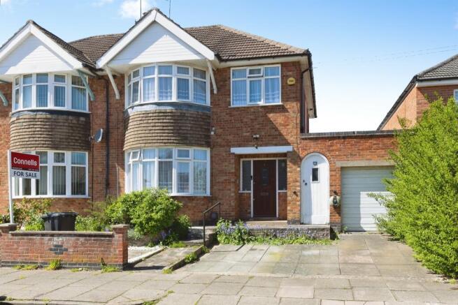3 bed property, in Frinton Avenue, £375,000