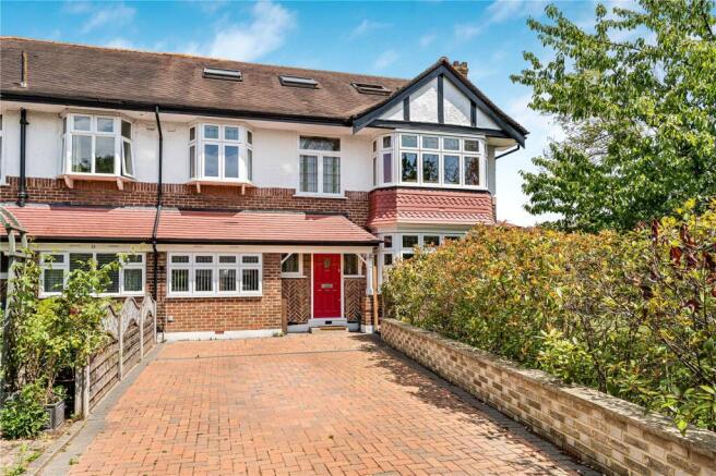 6 bed property, in Delamere Road, £1,550,000