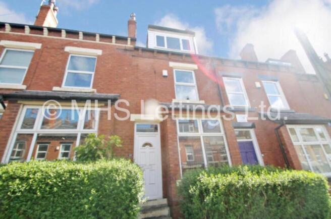 4 bed property, in Hessle Terrace, £345,000