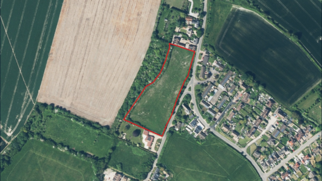 Land, in Land at West Dubbs Knoll Road, £150,000