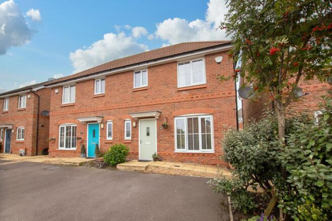 3 bed property, in Carson Avenue, £239,000