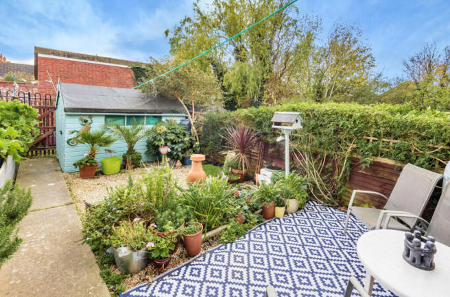 3 bed property, in St. Dunstans Close, £265,000