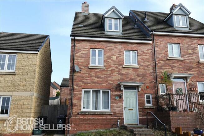 4 bed property, in Meadow Rise, £290,000