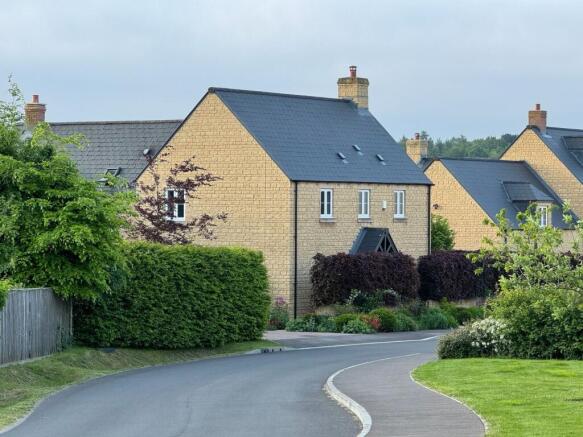 4 bed property, in William Buckland Way, £975,000