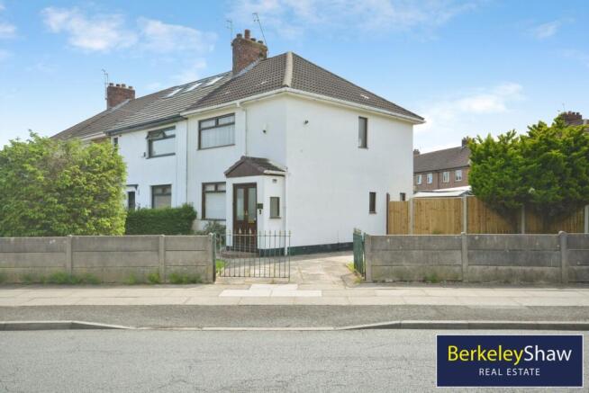 3 bed property, in Karonga Road, £140,000