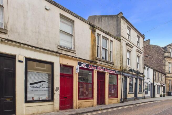 1 bed property, in Wellgate, £50,000