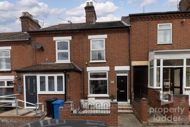 3 bed property, in Pelham Road, £280,000