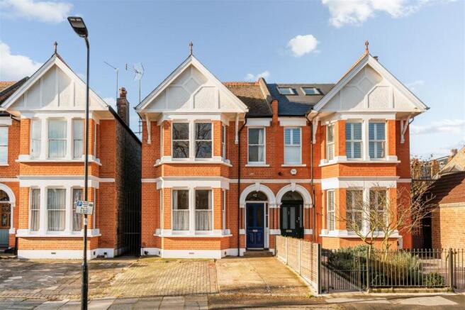 4 bed property, in Lexden Road, £1,175,000