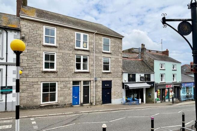3 bed property, in Lower Market Street, £310,000