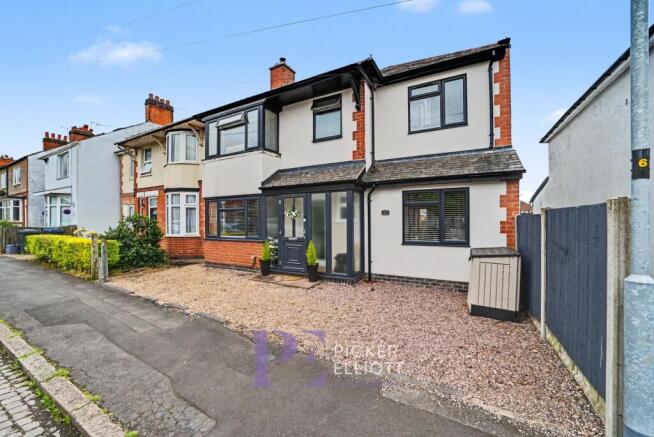 4 bed property, in Edward Street, £325,000