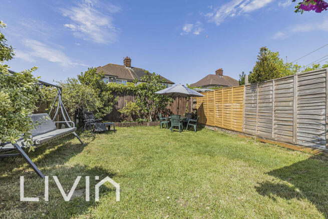 3 bed property, in Westbourne Road, £475,000