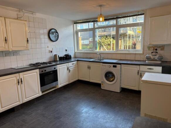 4 bed property, in 3 Ramillies Close, £610,000