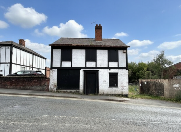 Land, in 18 Winnington Street, £75,000