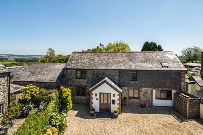 4 bed property, in Stoke Climsland, £750,000