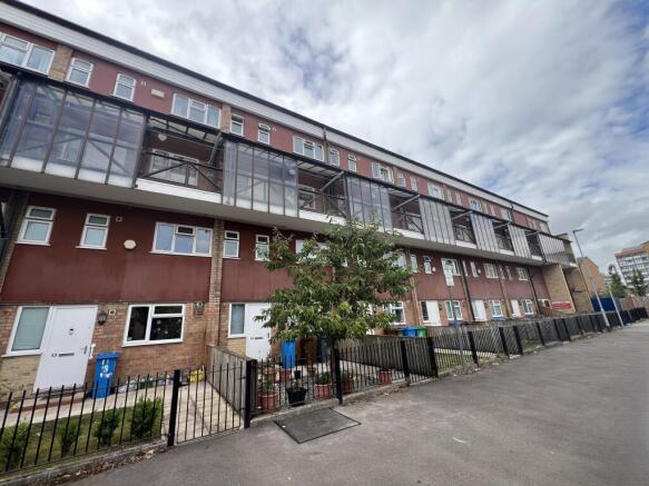 3 bed property, in , Skerry Close, Ardwick, £235,000