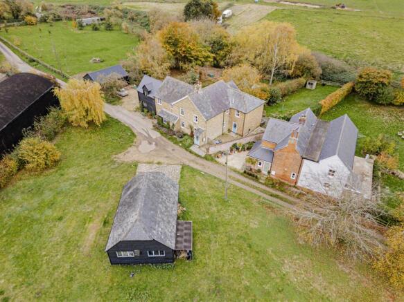 3 bed property, in Deerson Lane, £625,000