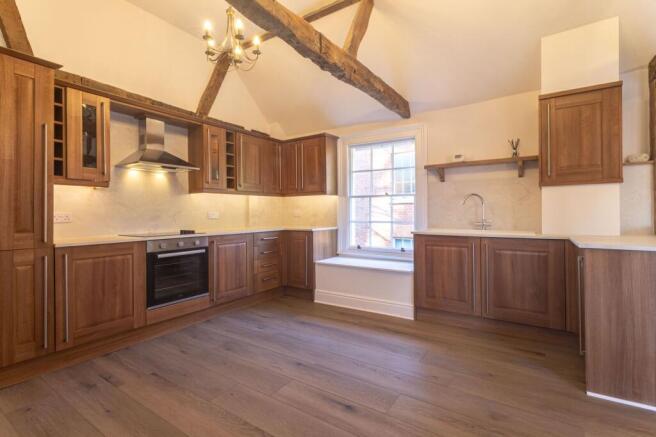 2 bed property, in High Street, £549,950
