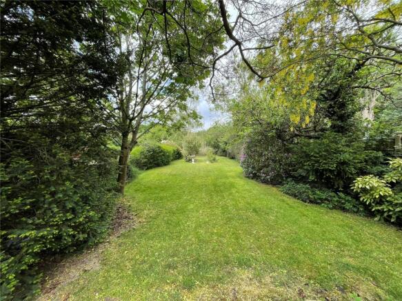 4 bed property, in Keswick Avenue, £675,000