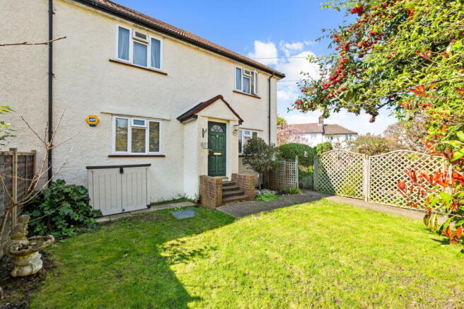 2 bed property, in Bucknills Close, £350,000