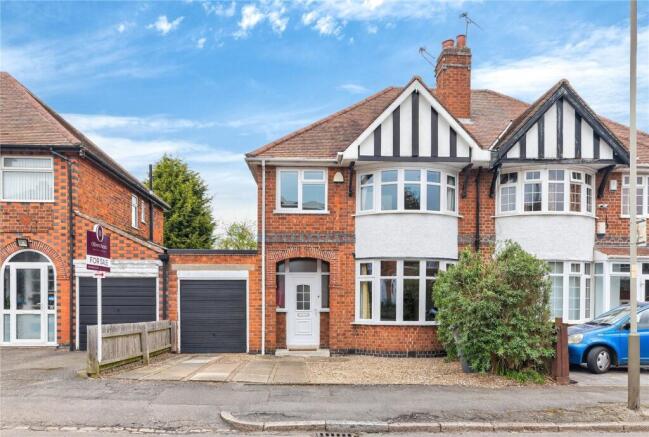 3 bed property, in Ainsdale Road, £318,000