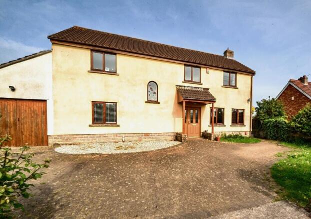 4 bed property, in Mark village with rural views, £545,000