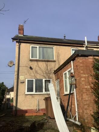 3 bed property, in Dingle Lane, £175,000