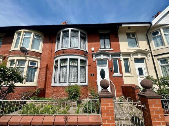 3 bed property, in Grasmere Road, £84,950
