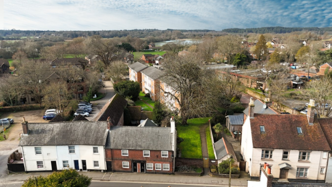 3 bed property, in Christchurch Road, £675,000