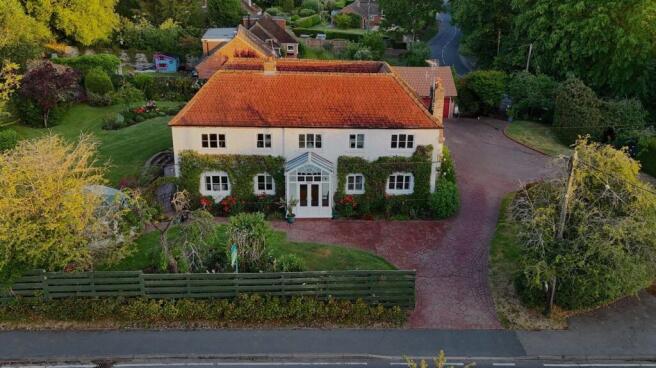 5 bed property, in Cranes Road, £1,350,000