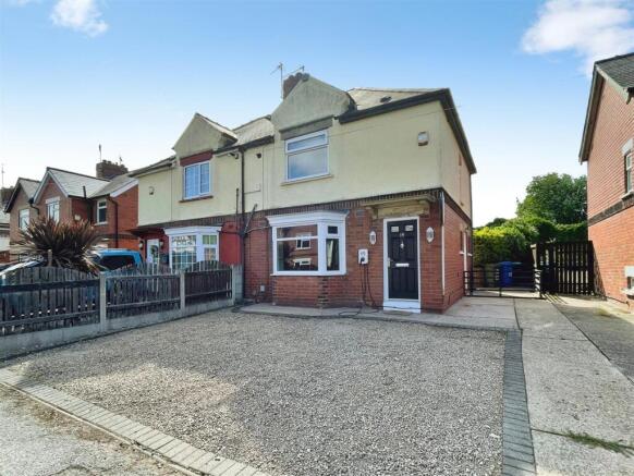 3 bed property, in Greenwood Avenue, £165,000
