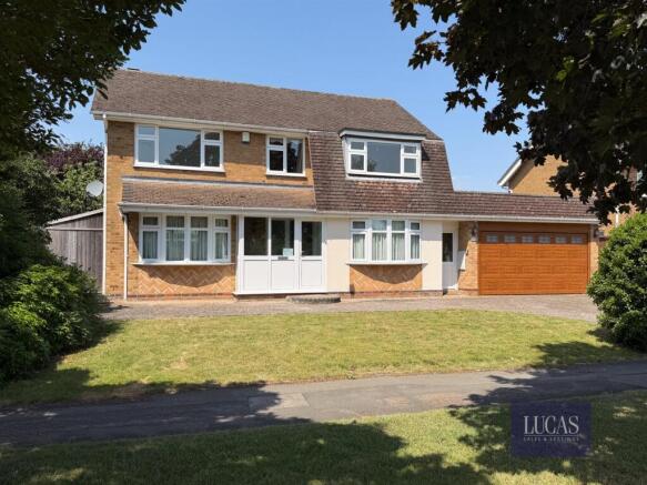 4 bed property, in Warkton Lane, £525,000