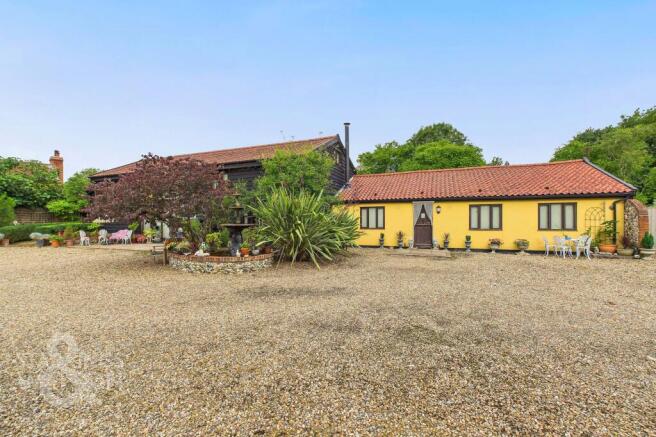 5 bed property, in Church Lane, £850,000
