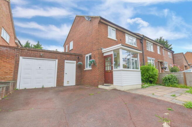3 bed property, in Coningsby Bank, £600,000