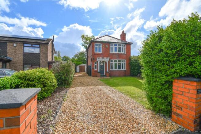 3 bed property, in Chester Road, £290,000