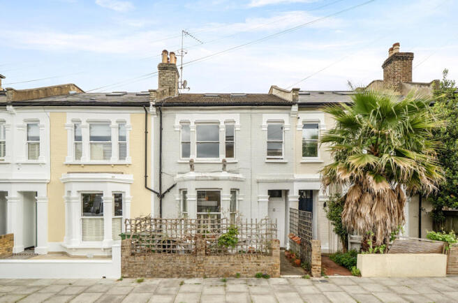 3 bed property, in Askew Crescent, £1,050,000