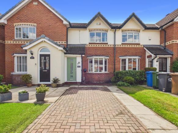 2 bed property, in Silver Birches, £220,000