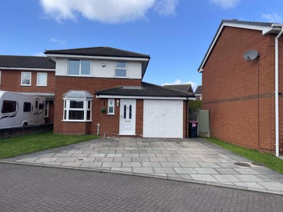 3 bed property, in Firbank, £240,000