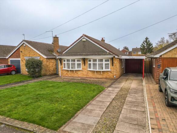 3 bed property, in Grasmere Crescent, £350,000