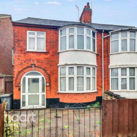 3 bed property, in Exmoor Avenue, £275,000