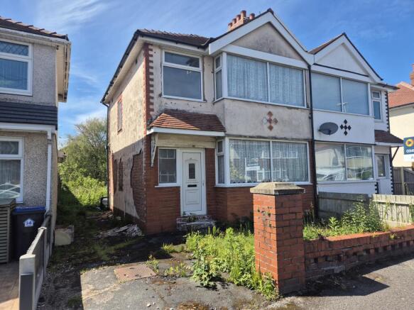 3 bed property, in 54 Neville Avenue, £75,000