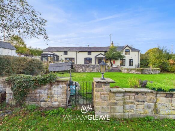 4 bed property, in Pen-y-Felin, £450,000