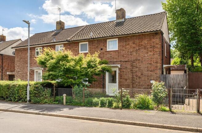 2 bed property, in Coventry Road, £375,000